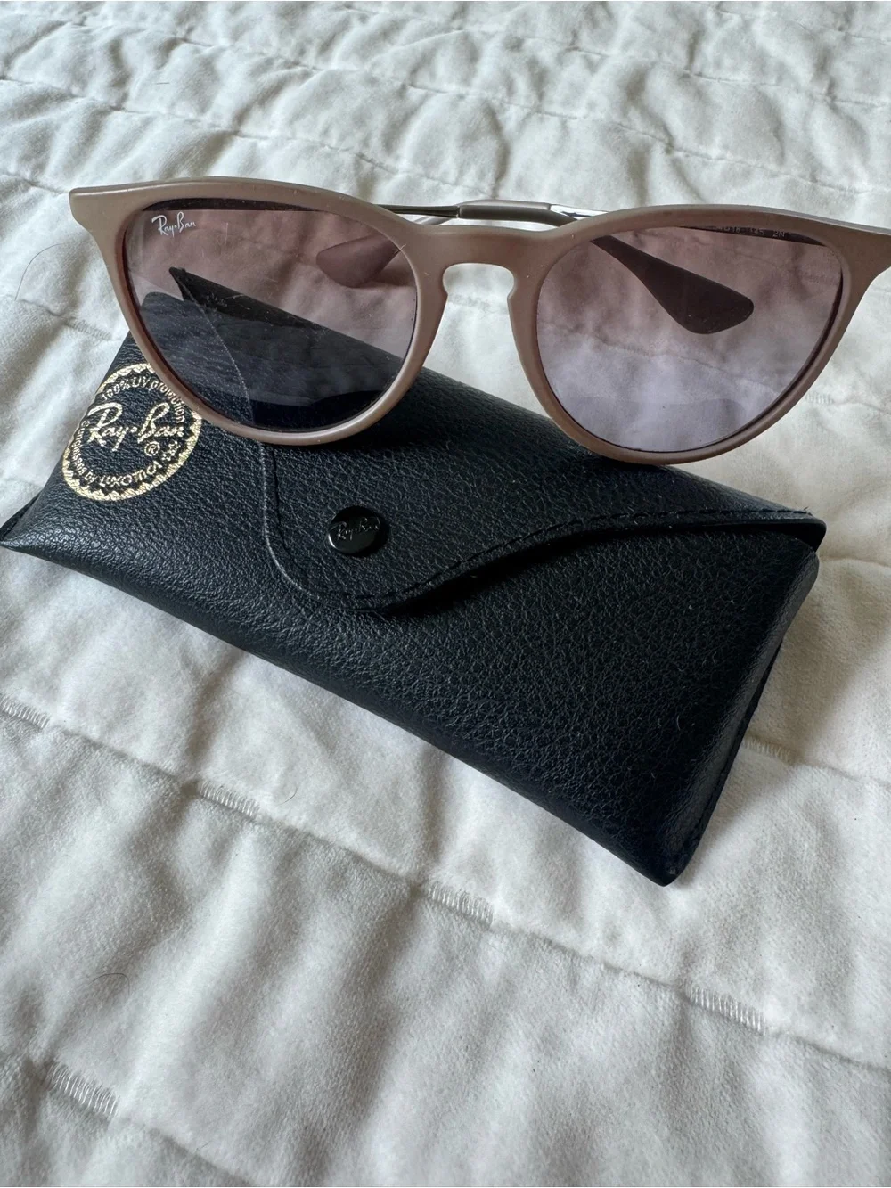 Ray-Ban Women's Matte Taupe Erika Pilot Gradient Sunglasses